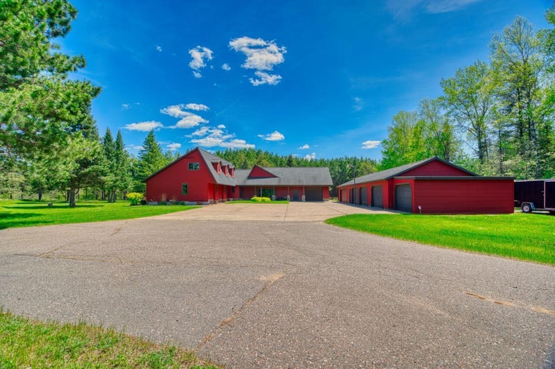 11216 Town Line Rd, Hibbing, MN 55746