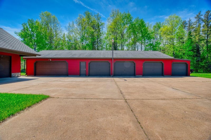 11216 Town Line Rd, Hibbing, MN 55746