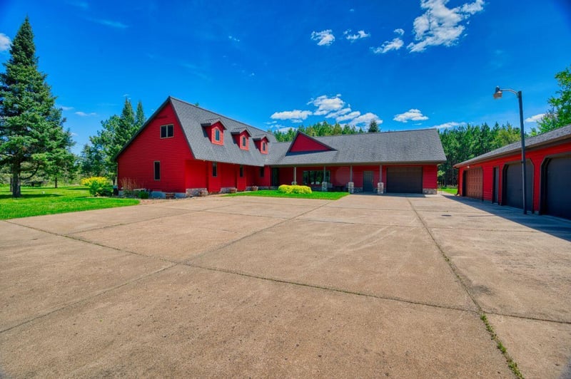 11216 Town Line Rd, Hibbing, MN 55746