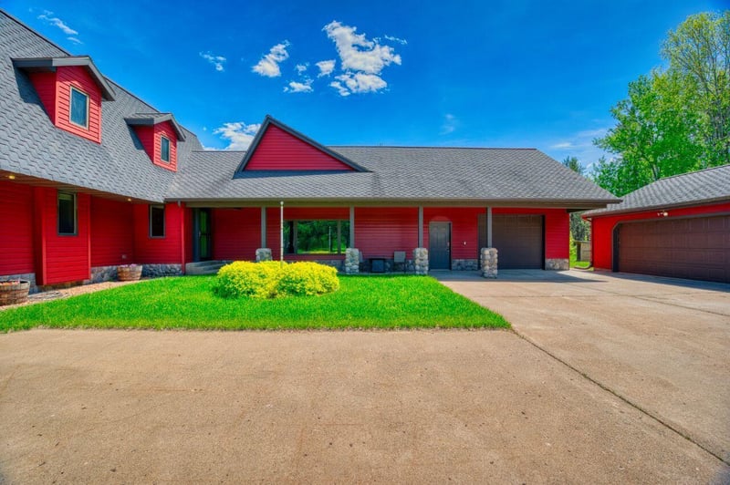11216 Town Line Rd, Hibbing, MN 55746
