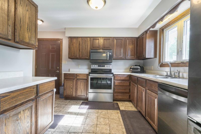 321 10th Ave SE, Elbow Lake, MN 56531