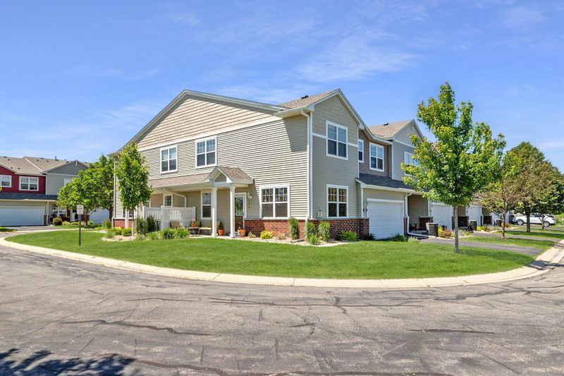 272 Emory Ln SE, Rochester, MN 55904