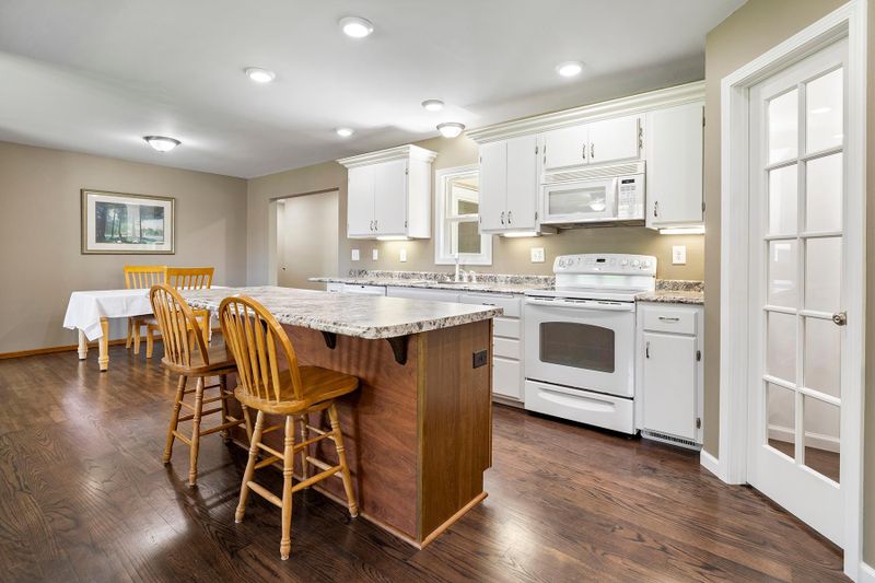 8155 Belden Blvd, Cottage Grove, MN 55016
