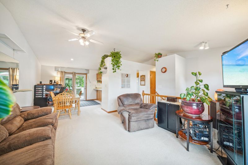 4620 Valley Dr NW, Rochester, MN 55901