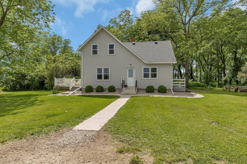 15000 195th Ave SE, Lake Lillian, MN 56253