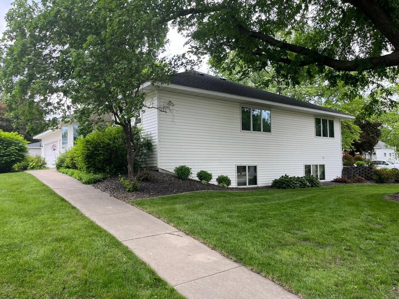 318 3rd Ave, Sacred Heart, MN 56285