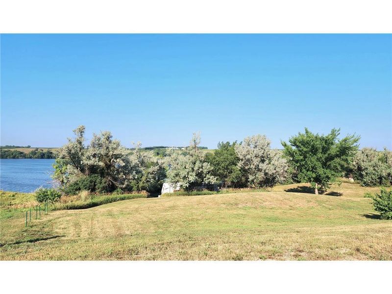 25923 Prairie View Dr, Beardsley, MN 56211