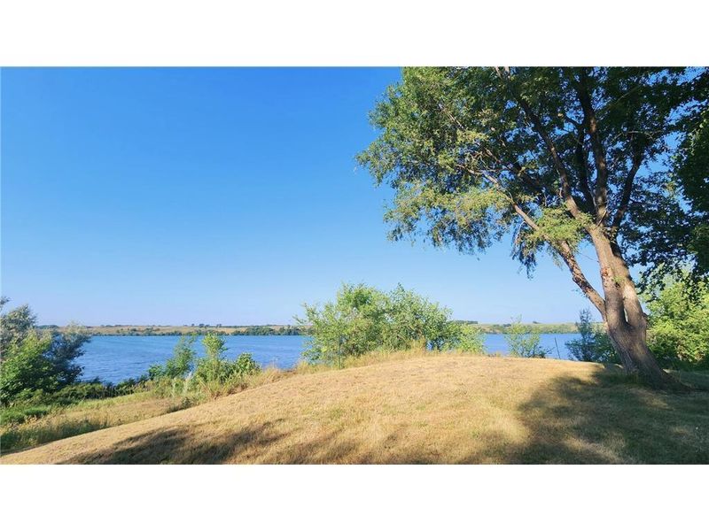 25923 Prairie View Dr, Beardsley, MN 56211