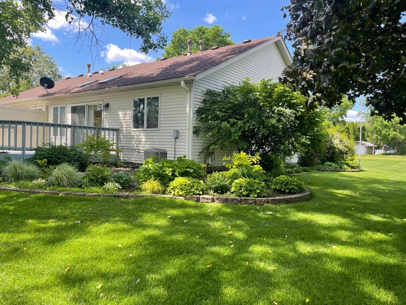 401 Maine St S, Bayport, MN 55003