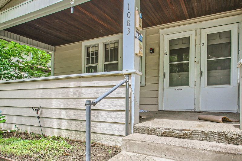 1083 Bush Ave, Saint Paul, MN 55106