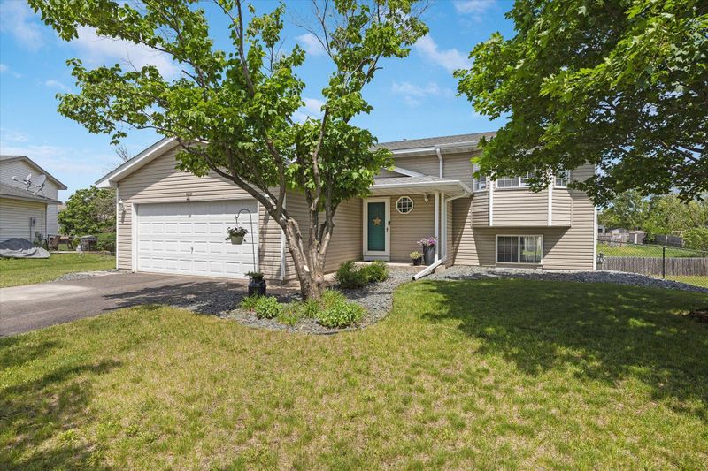 14231 Vanadium St NW, Anoka, MN 55303