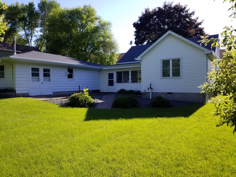 511 Central Ave N, New Prague, MN 56071