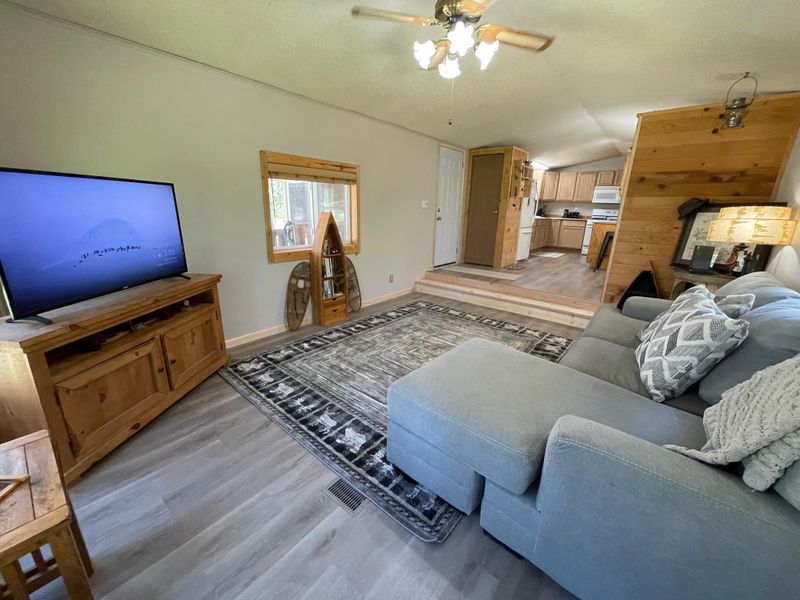 2435 Roosevelt Rd SE, Bemidji, MN 56601