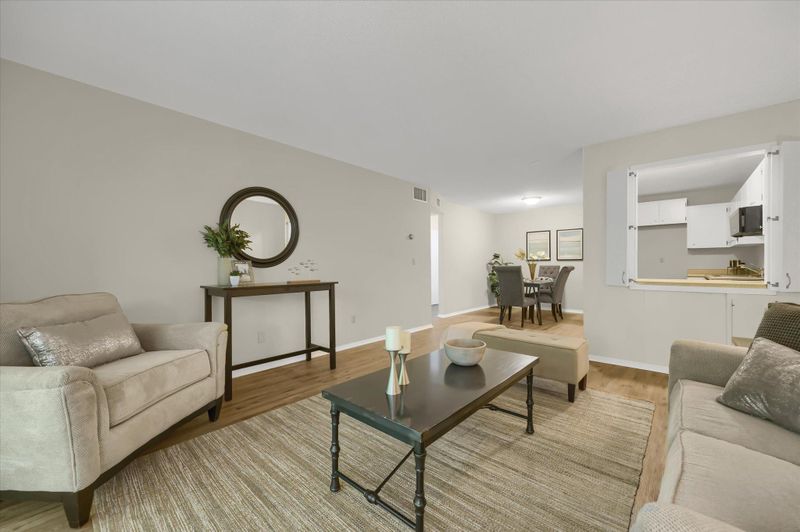 4120 Parklawn Ave #127, Edina, MN 55435