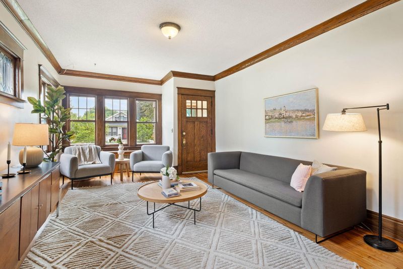 460 Macalester St, Saint Paul, MN 55105