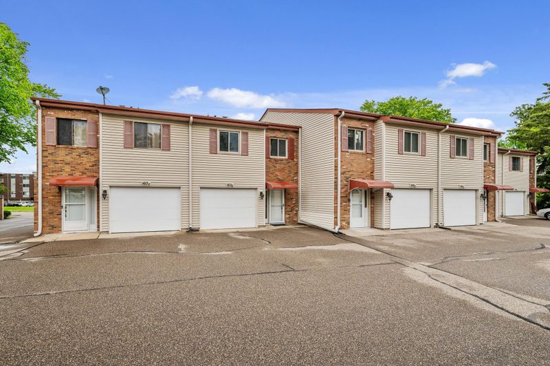 160 Wentworth Ave W #E, West Saint Paul, MN 55118