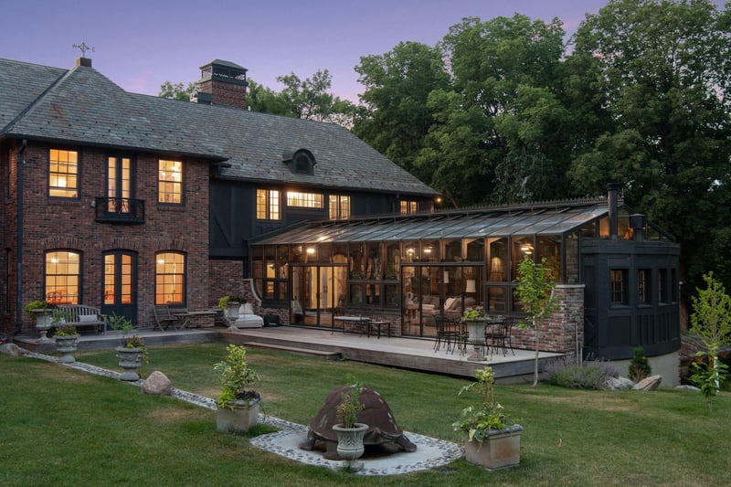 1570 Fox St, Wayzata, MN 55391