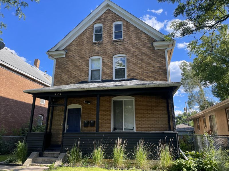 324 Burgess St, Saint Paul, MN 55117