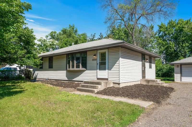 2008 Whitewater Trl, Minneapolis, MN 55444