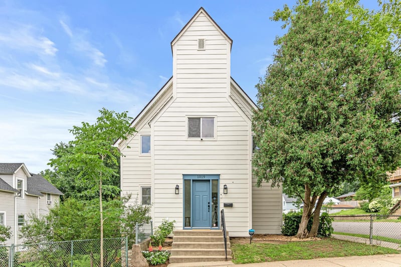 1019 Jessie St, Saint Paul, MN 55130