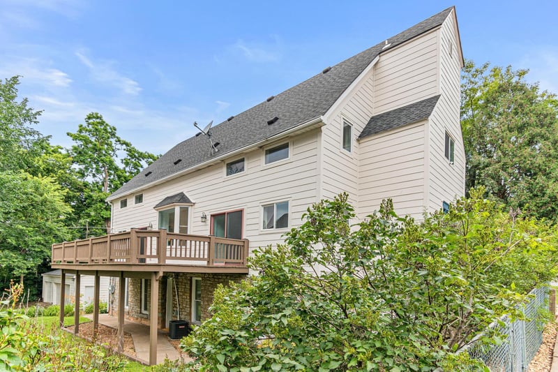 1019 Jessie St, Saint Paul, MN 55130