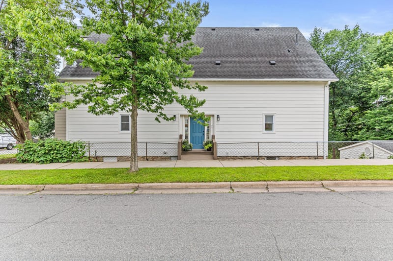1019 Jessie St, Saint Paul, MN 55130