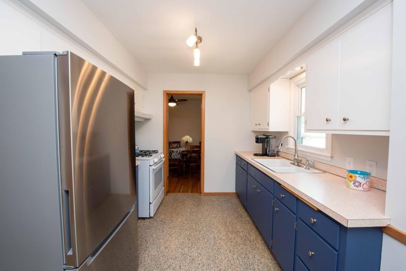 6410 46th Pl N, Minneapolis, MN 55428