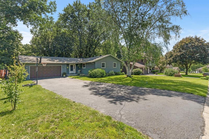 3000 Highview Ln, Mound, MN 55364