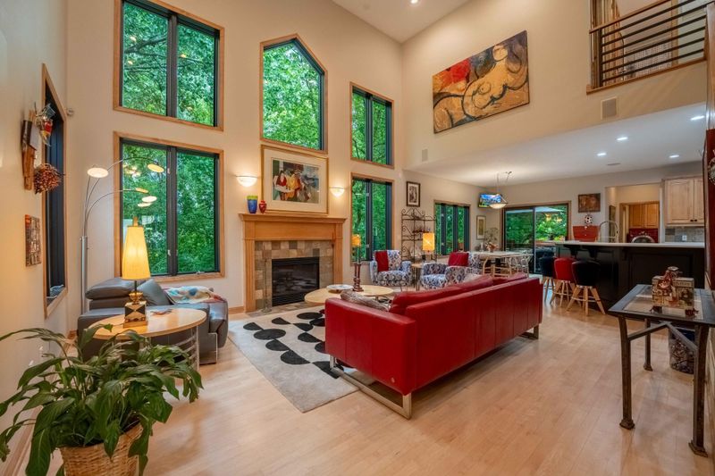 10675 56th Ave N, Minneapolis, MN 55442