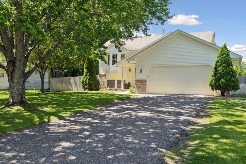 13580 Xavis St NW, Andover, MN 55304