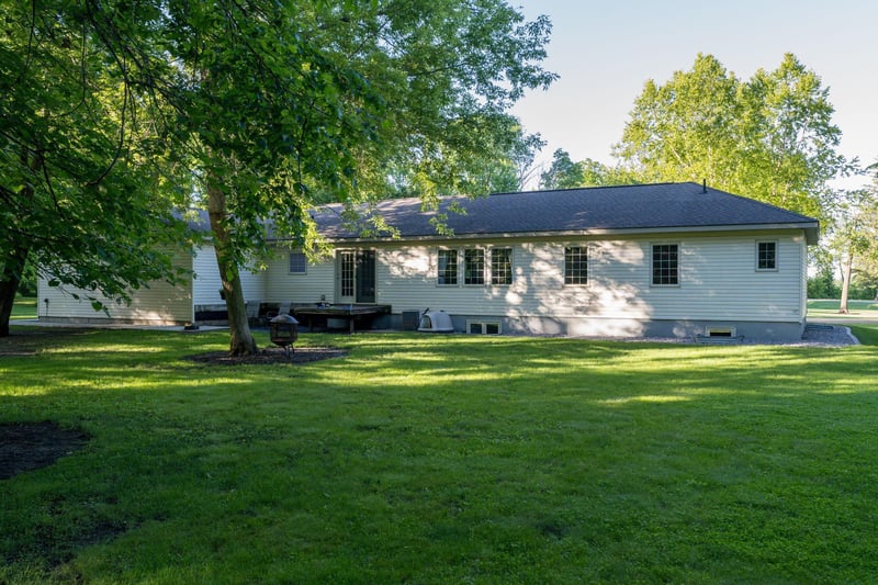 36445 10th St, Janesville, MN 56048