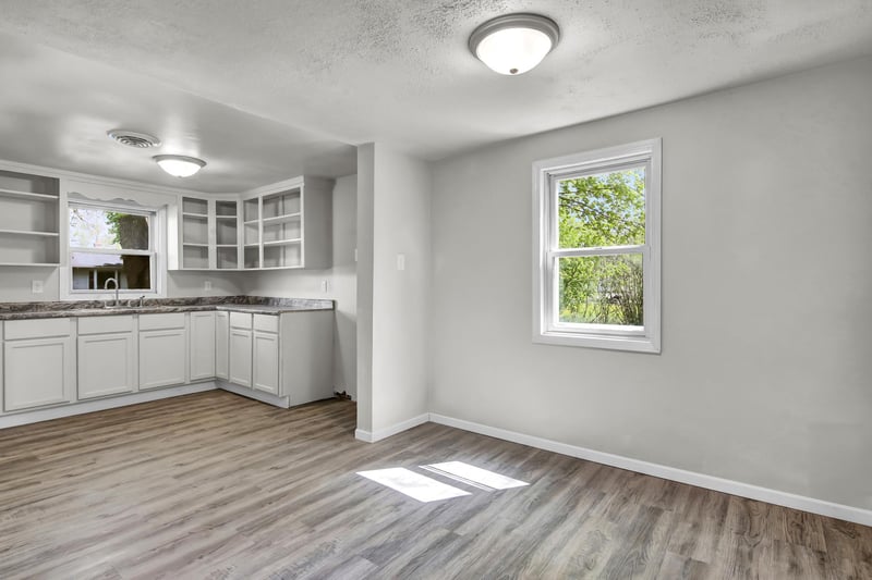 209 Center Ave W, Deer Creek, MN 56527