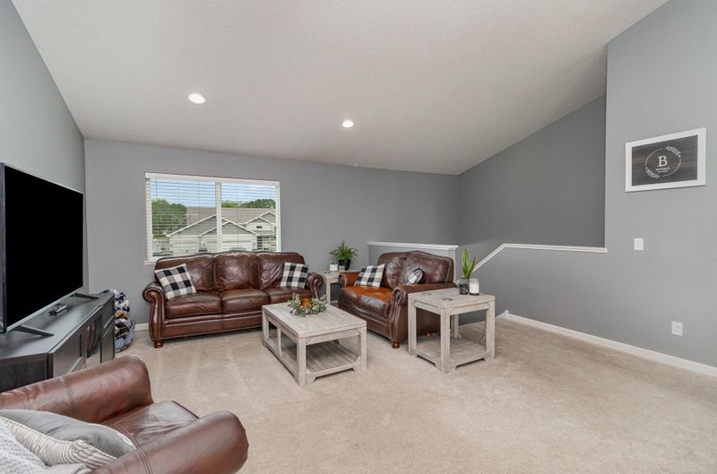 701 Black Forest Rd, New Germany, MN 55367