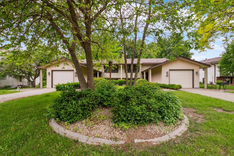 3308 Roosevelt Ct NE, Saint Anthony, MN 55418
