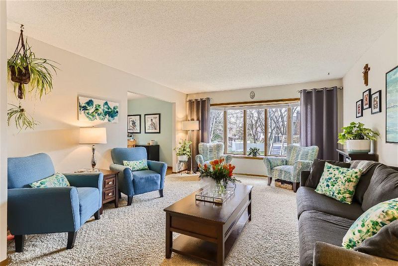 941 Southview Dr, Hastings, MN 55033