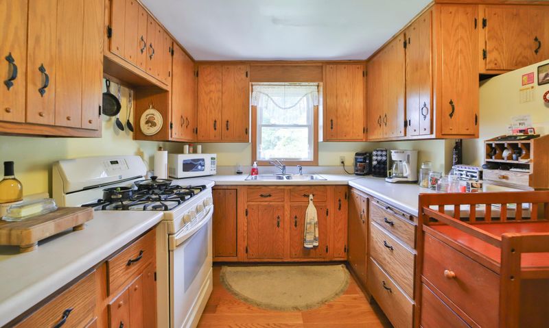 511 5th St SE, Staples, MN 56479