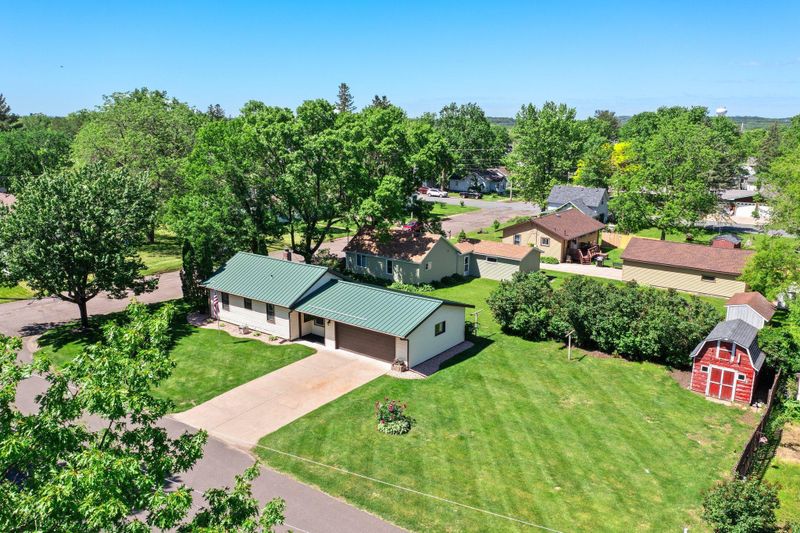 215 E Slocumb St, Rice Lake, WI 54868