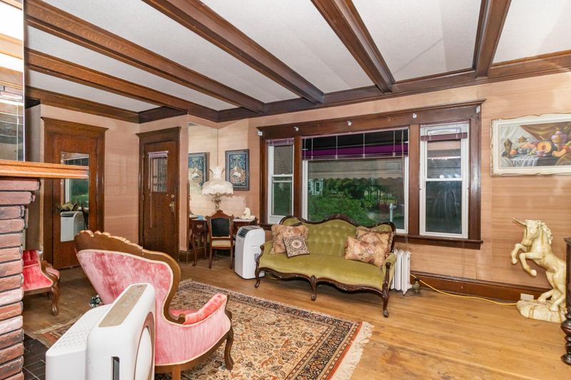 1003 Sheridan Ave N, Minneapolis, MN 55411