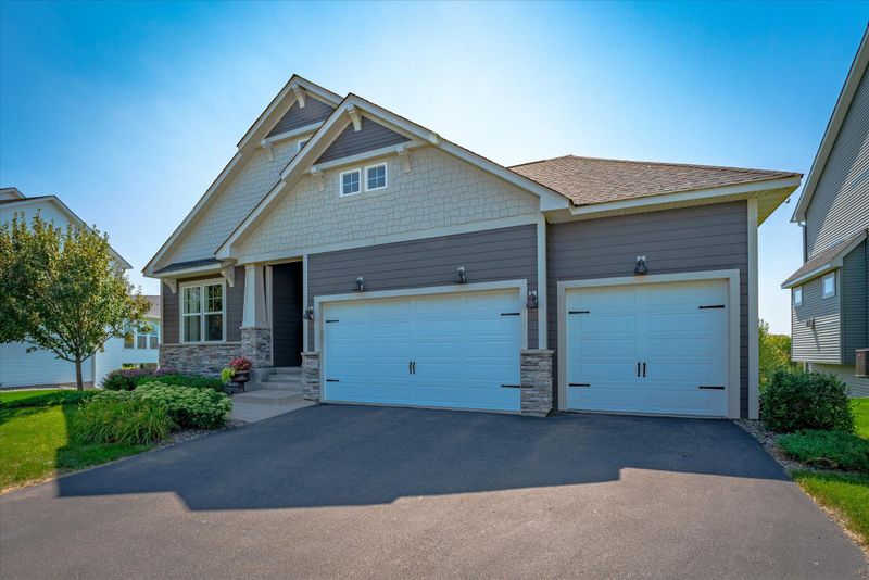 4064 Lady Slipper Rd, Lake Elmo, MN 55042