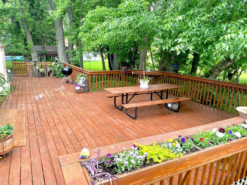 406 Superior Ave, Crosby, MN 56441