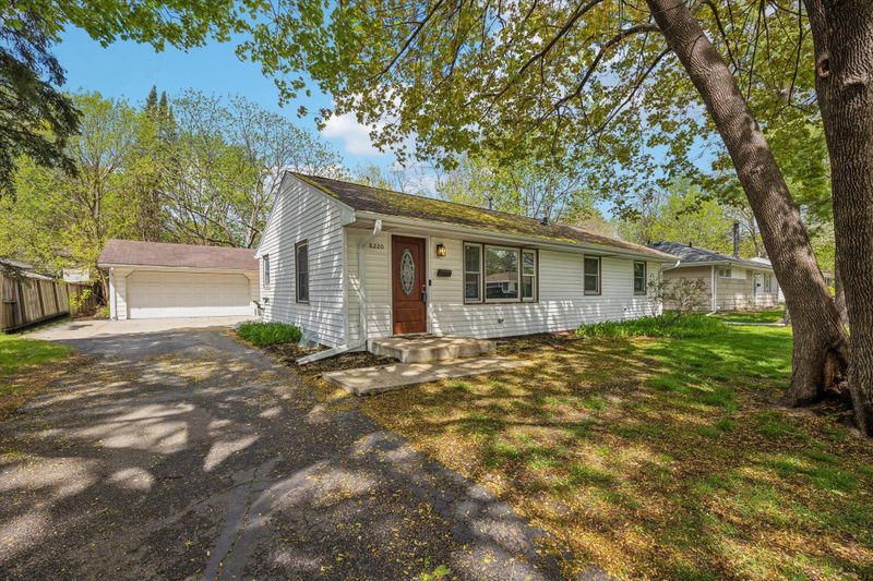 8220 5th Ave S, Minneapolis, MN 55420