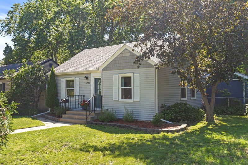 6720 Russell Ave S, Richfield, MN 55423