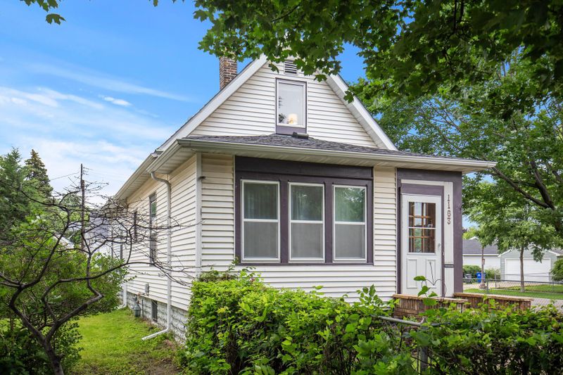 1163 Thomas Ave, Saint Paul, MN 55104