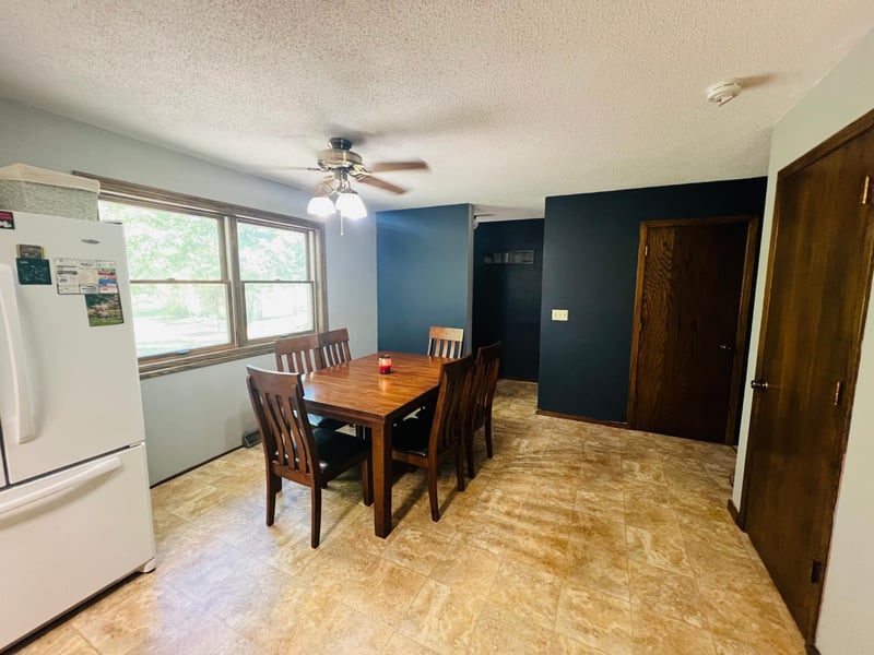 506 Borgerding Ave, Belgrade, MN 56312