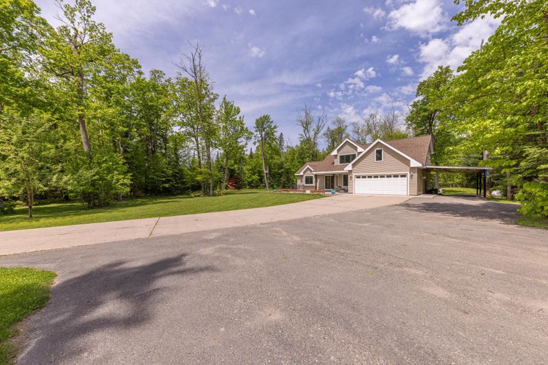 2165 Benson Ln, Grand Rapids, MN 55744