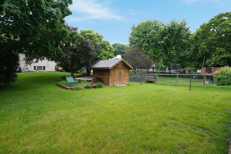 12549 91st Ave N, Maple Grove, MN 55369