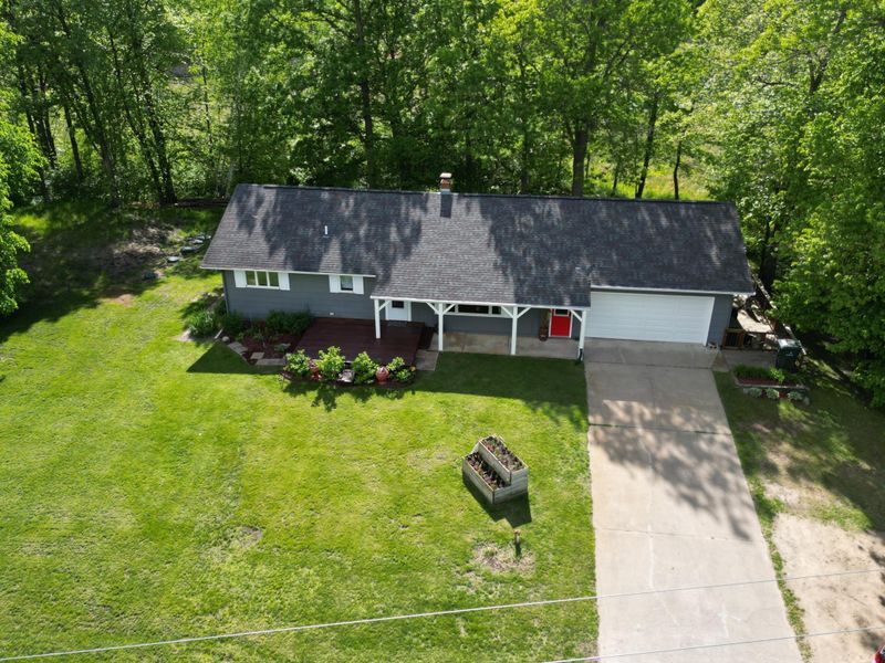 3721 40th Ave NW, Hackensack, MN 56452