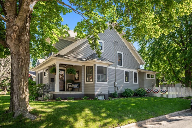341 S Olive St, Waconia, MN 55387