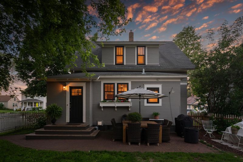 341 S Olive St, Waconia, MN 55387