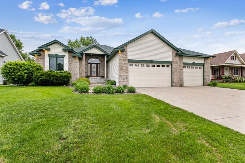 22867 Zion Pw NW, Bethel, MN 55005